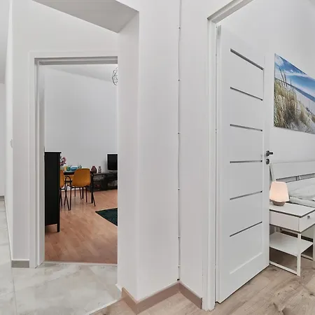 Apartment Wroclaw Lakowa By Renters Wroclaw